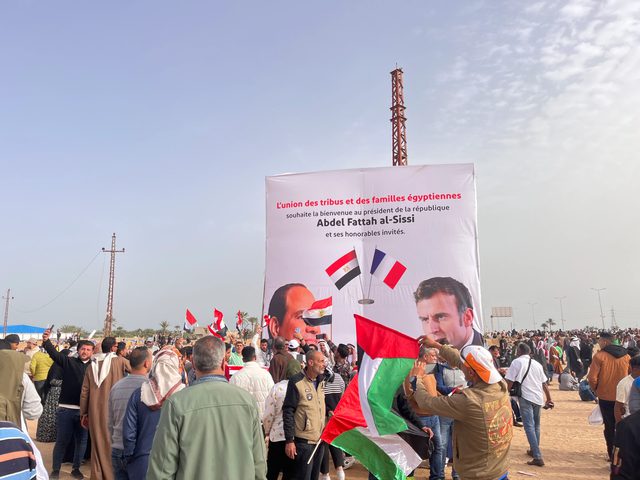 آلاف المصريين يحتشدون في العريش ويعلنون رفضهم تهجير الفلسطينيين