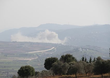 "الجيش الإسرائيلي" يعلن يقصف مستودع أسلحة تابعاً لـ"حزب الله" في شرق لبنان