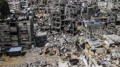 وزير جيش الاحتلال: نعمل على توسيع المناطق العازلة في غزة وندفع باتجاه التهجير