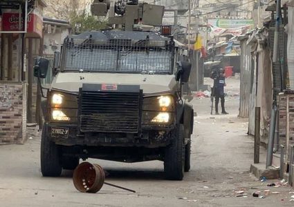 نابلس تحت الحصار: اقتحامات غير مسبوقة لمخيم بلاطة وتشديد على الحواجز ينذر بأزمة