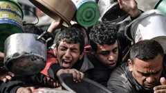 الدفاع المدني بغزة: من لا يموت من القصف يموت جوعاً أو عطشاً