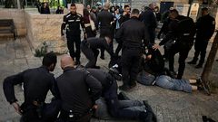 حيفا: 4 معتقلين على الأقل إثر قمع شرطة الاحتلال وقفة منددة بالحرب على غزة