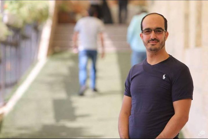 الاحتلال يعتقل 4 مواطنين بينهم الصحفي سامر خويرة في نابلس
