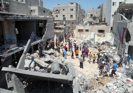 12 شهيدا بينهم 10 من عائلة واحدة في قصف الاحتلال لخان يونس وبيت لاهيا