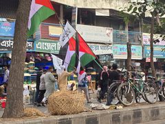 "طوفان بشري" في بنغلادش، إسناداً لغزة ونصرةً لفلسطين وتنديداً بعدوان الاحتلال.