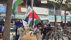 "طوفان بشري" في بنغلادش، إسناداً لغزة ونصرةً لفلسطين وتنديداً بعدوان الاحتلال.