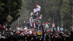 "طوفان بشري" في بنغلادش، إسناداً لغزة ونصرةً لفلسطين وتنديداً بعدوان الاحتلال.