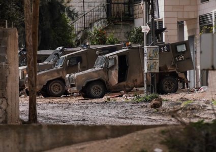 الاحتلال يداهم منزلا في جنين ويسرق أموالاً من داخله