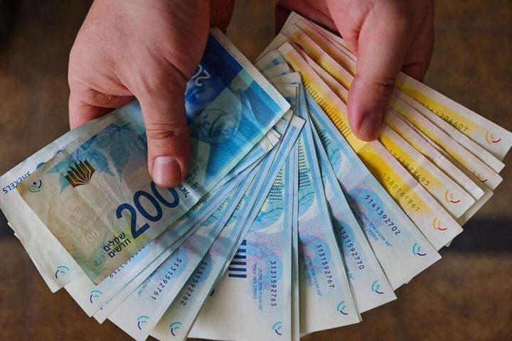 أسعار العملات والمعادن