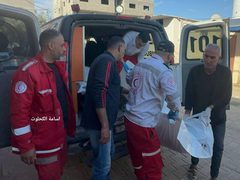 في غزة العائلات تمسح يوميا من السجل المدني....قبل قليل طائرة مسيرة اسرائيلية قصفت سيارة مدنية ما ادى الى استشهاد 7مواطنين من بينهم 6 أشقاء.