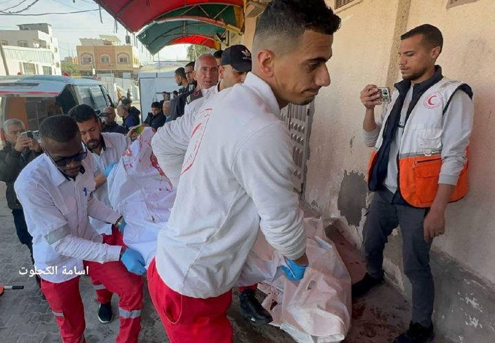 في غزة العائلات تمسح يوميا من السجل المدني....قبل قليل طائرة مسيرة اسرائيلية قصفت سيارة مدنية ما ادى الى استشهاد 7مواطنين من بينهم 6 أشقاء.