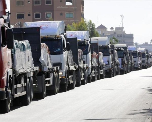 مسؤولة أوروبية: الطعام يتعفن على أبواب غزة جراء المنع الإسرائيلي