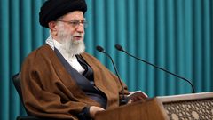 خامنئي: لست متفائلا ولا متشائما حيال المحادثات مع واشنطن