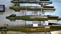 تقرير: واشنطن تزود تل أبيب بقنابل خارقة للتحصينات تحسبا لتصعيد محتمل مع إيران