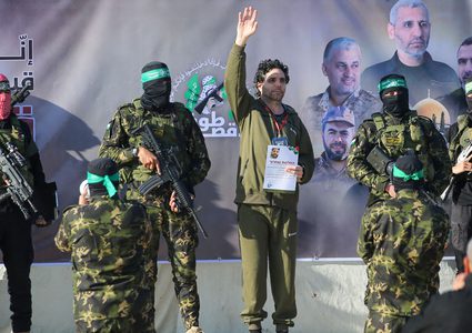 مبعوث ترامب آدم بوهلر: الحرب في غزة ستتوقف فورا عند إطلاق سراح الرهائن