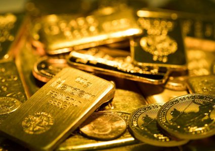 الذهب يتجاوز 3200 دولار للمرة الأولى في تاريخه