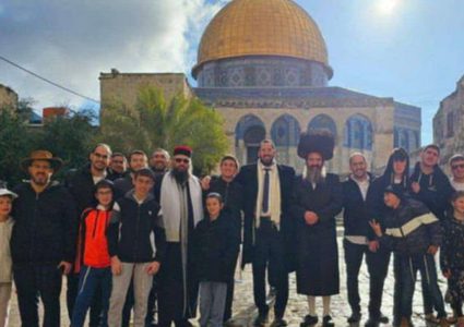 مئات المستوطنين يقتحمون المسجد الأقصى في رابع أيام "الفصح اليهودي"