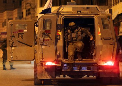الاحتلال يداهم عدة منازل في مدينة نابلس