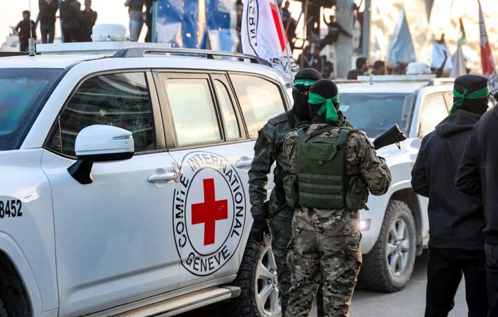 حماس: نتنياهو يرفض الإفراج عن الأسرى الإسرائيليين دفعةً واحدةً لأهداف شخصية