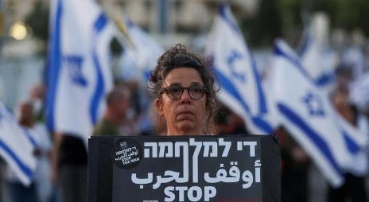 هآرتس: استدعاء أطباء موقعين على عرائض تطالب بوقف الحرب