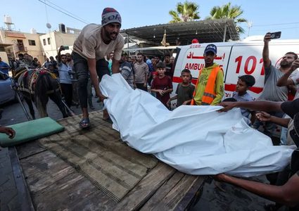 8 شهداء في قصف الاحتلال خيمة نازحين شرق غزة وأخرى للحلاقة في خان يونس