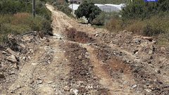 آثار الدمار الذي خلفه الاحتلال بعد عمليات تجريف في محيط بلدة برقين