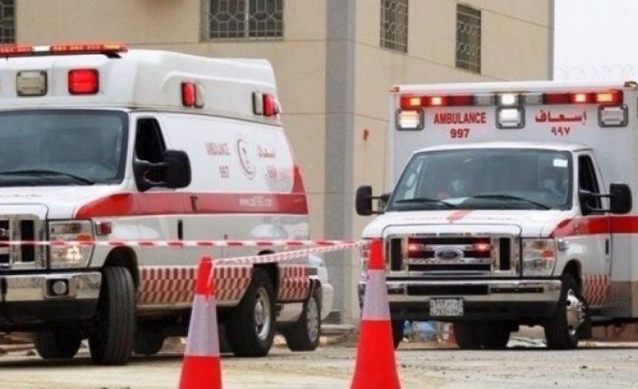 الاحتلال يحتجز سيارة إسعاف في البيرة