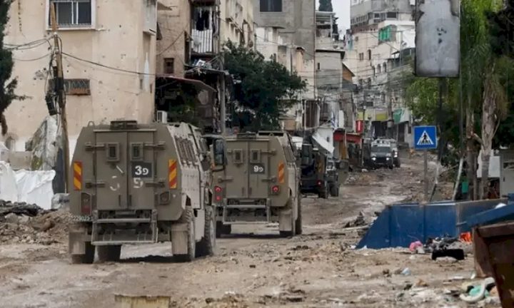 الاحتلال يواصل عدوانه على مخيم نور شمس: انفجار ضخم وتهجير للسكان واعتقالات