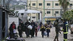 جيش الاحتلال يطرد 10 عوائل من منازلها في جبل النصر بمخيم نور شمس بطولكرم