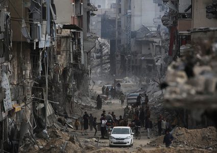 جيش الاحتلال يشن غارات مكثفة على المناطق الشرقية من خان يونس