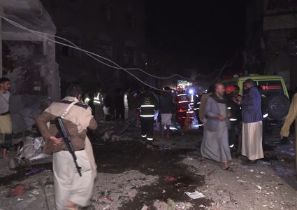 استشهاد 12 مواطنا يمنيا بقصف أمريكي استهدف صنعاء