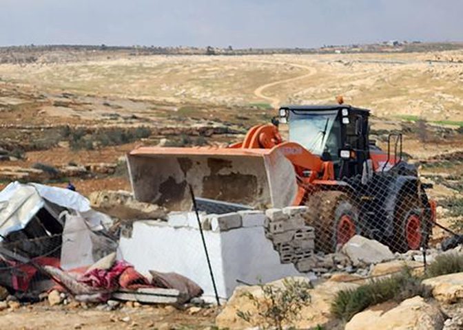 الاحتلال يهدم منشآت في الأغوار الشمالية
