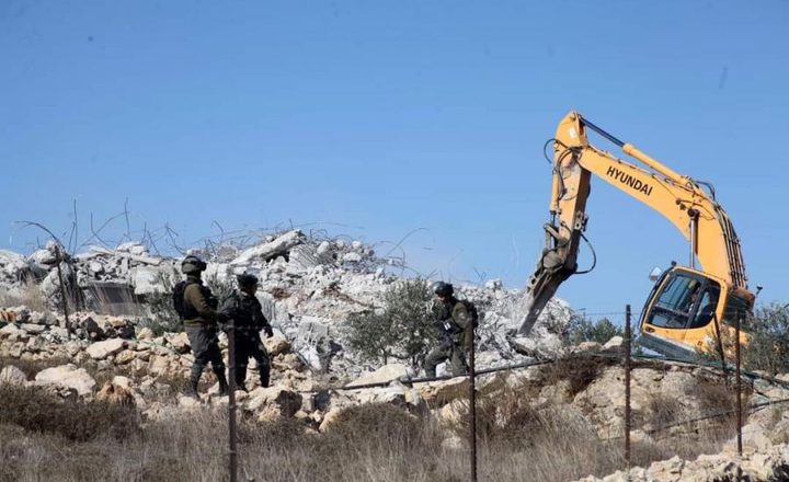 سلطات الاحتلال تهدم منزلا في أم الفحم بأراضي الـ48