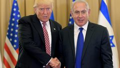 في إتصال هاتفي .. ترامب يؤكد لنتنياهو وقوفه إلى جانبه في كل القضايا