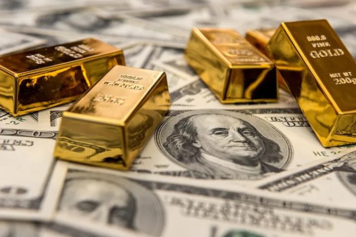 هكذا ينعكس ارتفاع سعر الذهب وانخفاض الدولار على المواطن الفلسطيني