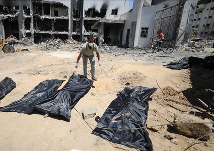 استشهاد 10 فلسطينيين في استهداف خيمة للنازحين شرقي مدينة غزة