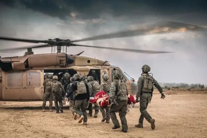 مروحيات اسرائيلية تجلي مصابين في رفح