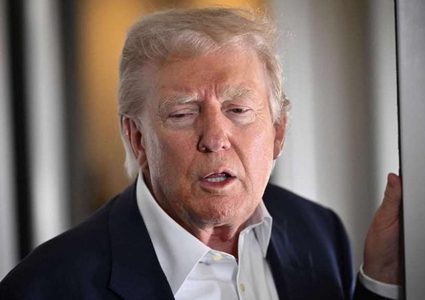 ترامب: يجب مرور السفن الأمريكية مجانًا عبر السويس وبنما