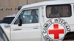 الصليب الأحمر: دورنا يقتصر على نقل الرعايا الأجانب عبر كرم أبو سالم