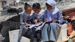 إرشادات للمعلمين والأكاديميين للتعليم في حالات الأزمات