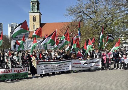تظاهرة في برلين تطالب بوقف الإبادة الجماعية في غزة