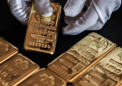 انخفاض أسعار الذهب عالميا بأكثر من 1%