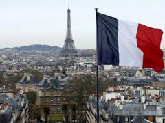 باريس تندّد بقرار الاحتلال إلغاء تصريح سفر لوفدين فرنسيين