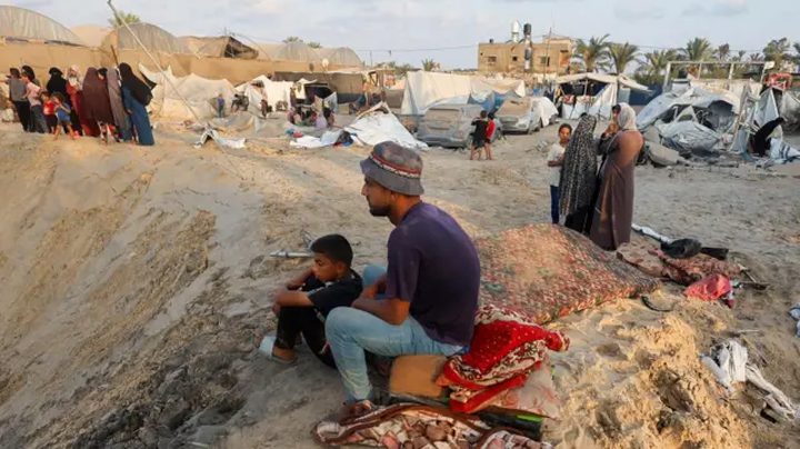 4 شهداء وعدد من الجرحى جراء قصف الاحتلال خيام النازحين بخان يونس