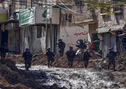 الاحتلال يواصل عدوانه على مدينة طولكرم ومخيميها لليوم الـ94 على التوالي