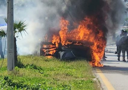 3 شهداء في غارة إسرائيلية استهدفت مركبة جنوب لبنان