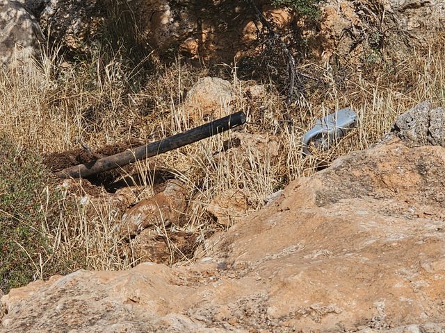 مستعمرون يخربون خط ناقل للمياه في الأغوار الشمالية