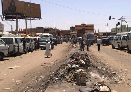 السودان.. "الدعم السريع" تستهدف مطار بورتسودان بالمُسيرات