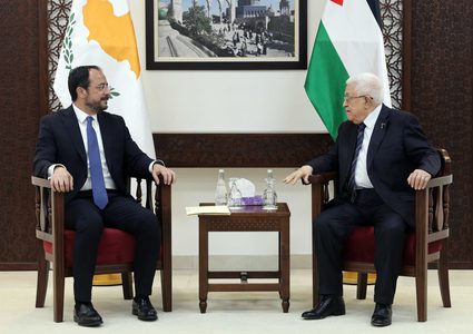 الرئيس الفلسطيني يستقبل رئيس قبرص