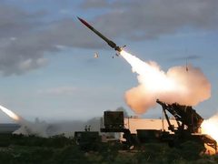 الصواريخ الحوثية وسيناريوهات مستقبل المنطقة مع زيارة ترامب